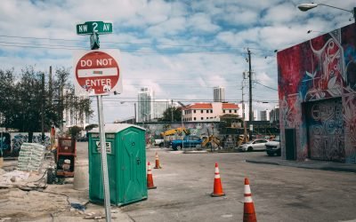 Octubre urbano, transcurre en vano